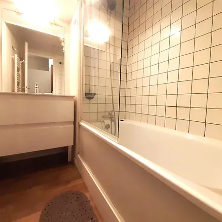 T2 Sud Avec Bow-window, Tv, Kitchenette Equipee, Muscu, Sauna, Jacuzzi—proche St-lary Soulan * Vignec